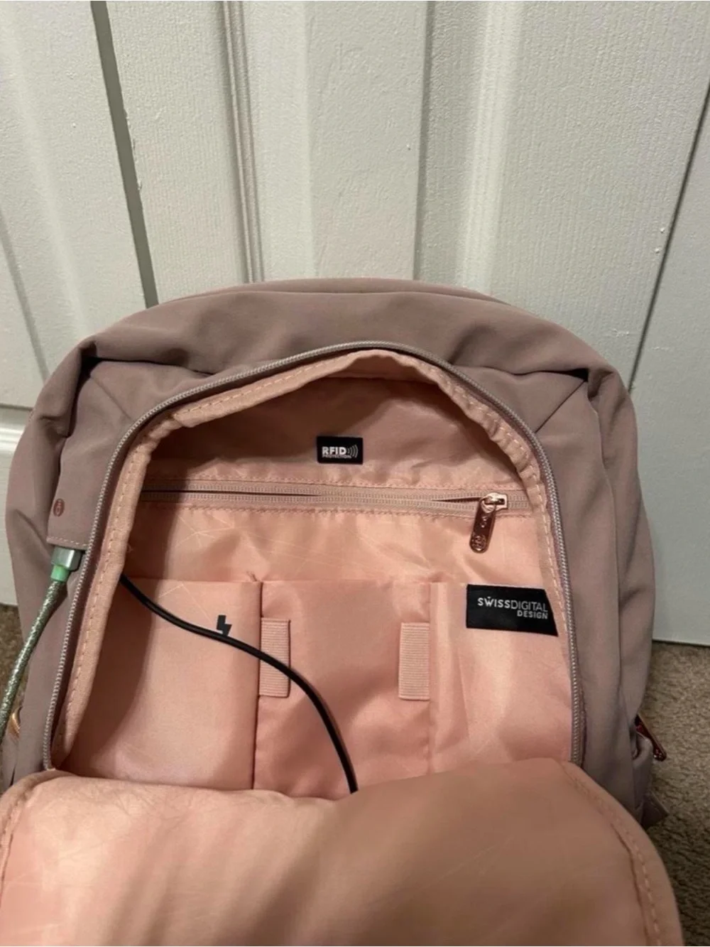 Men's Everyday Backpack in Dusty Rose - Minimal Design